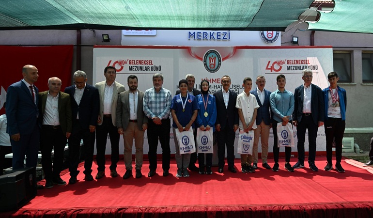 Vali Yavuz, KİHMED Mezunlar Günü buluşmasına katıldı