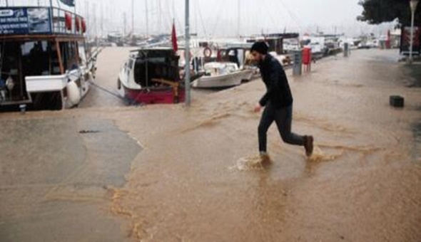 Valilikten sel uyarısı