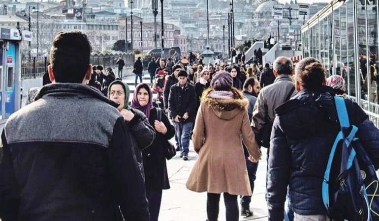 Vatandaş artık hiç bir siyasi partiye güvenmiyor!