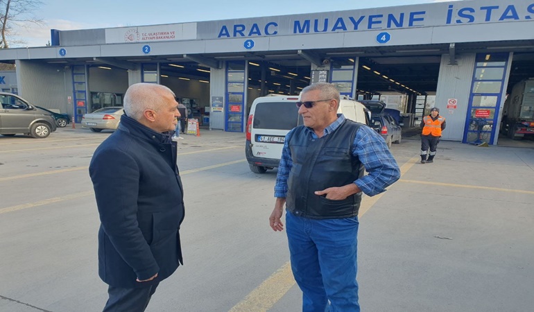 Vatandaş Kartepe’deki TÜVTÜRK’ten şikayetci!