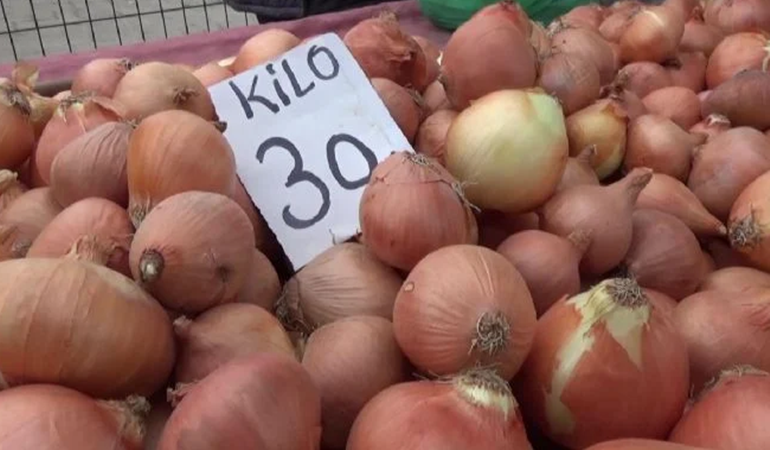 Vatandaş kuru soğan almakta bile zorluk çekiyor