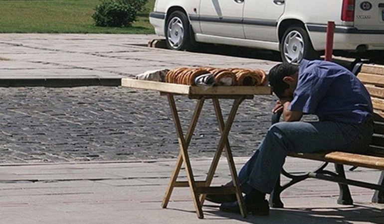 Vatandaş temel ihtiyacını karşılayamaz halde