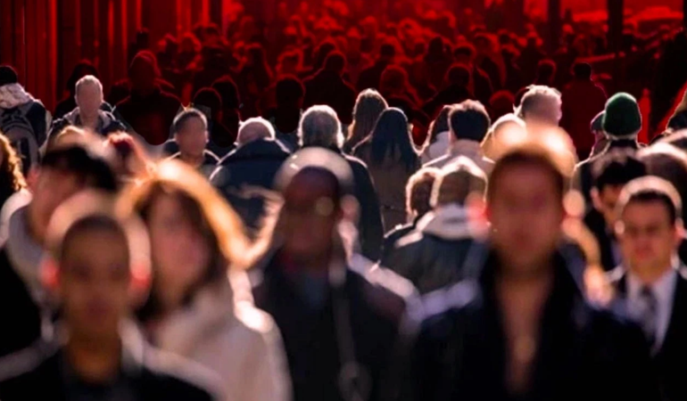 Vatandaşa ülkenin sorunlarını hangi parti çözer diye soruldu!