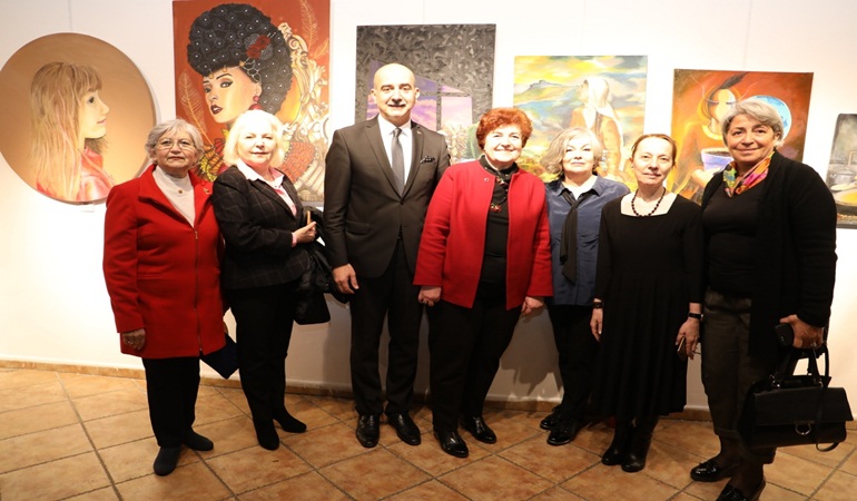 Ve Kadın – Yeni Baştan sergisine yoğun ilgi!