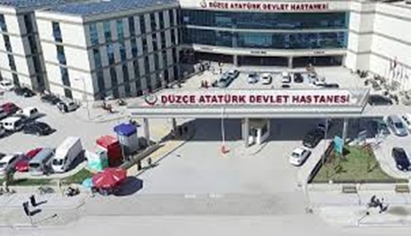 Virüs riski olan kızını hastaneden kaçırmaya kalktı