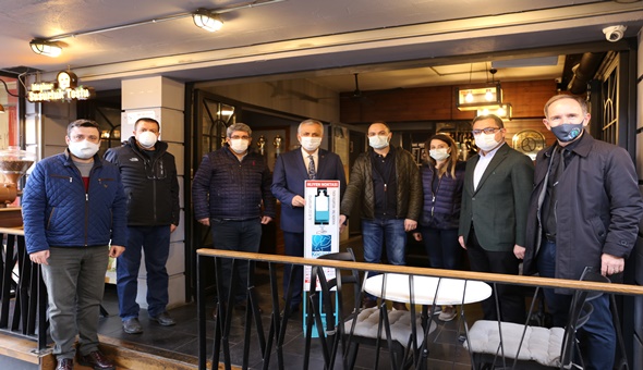 Virüsten yasaklarla değil, kurallarla kurtulacağız