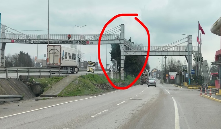 Ya durağı kaldırın, ya da merdiven yapın!