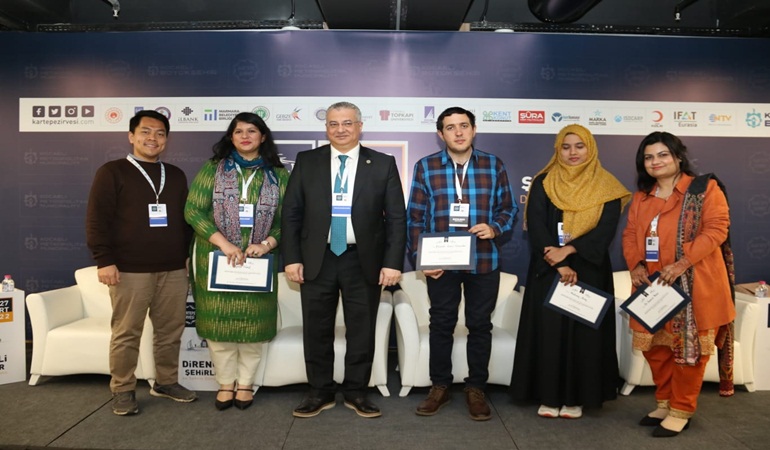 Yabancı akademisyenler, dirençli şehirler Kocaeli’de masaya yatırdı