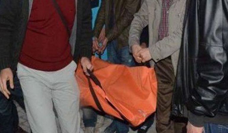 Yalnız yaşadığı evinde ölü bulundu