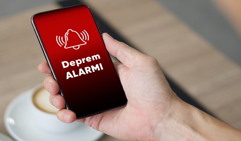 Yanlış deprem bildirimi uyku uyutmadı!