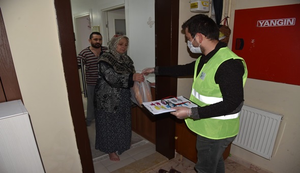 Yaşlı ve engellilere ekmekler belediyeden