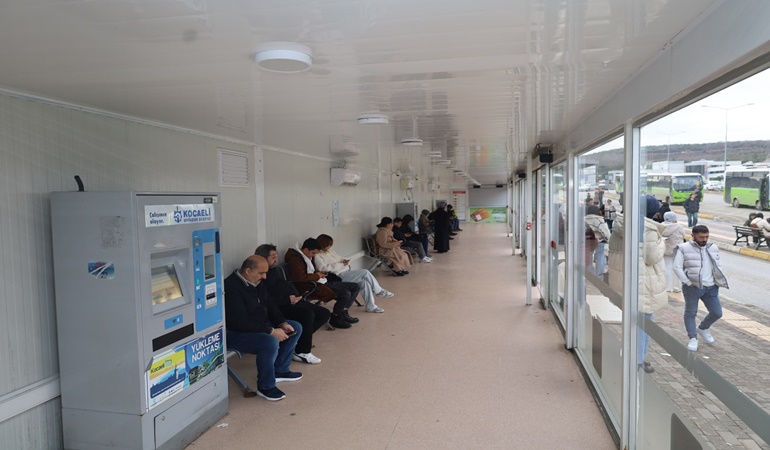 Yazın serinleten, kışında ısıtan duraklar bakımdan geçti