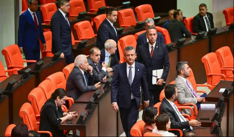 YENİ Partili vekiller her ilde 2 gün kalacaklar