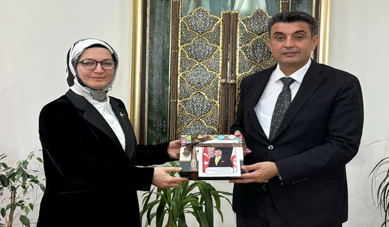 Yeniden Refah Darıca adayı Kurtuluş ziyaret turunda