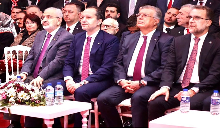 Yeniden Refah’ın adaylarını Fatih Erbakan tanıttı!