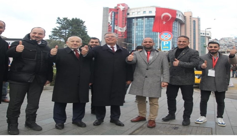 Yeniden Refah’ın Büyükşehir adayı Aydal sahaya indi