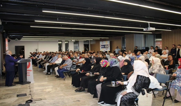 Yeniden Refah salonlara sığmıyor