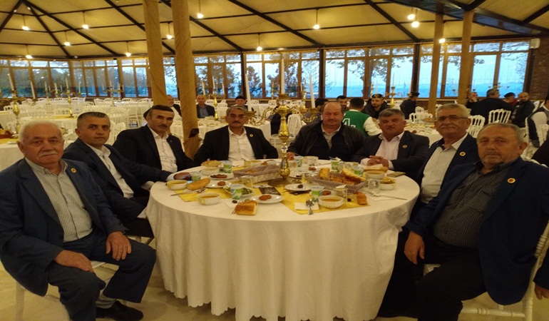 Yeniden Refahlılar Kandıra’nın 96 muhtarını bir araya getirdi