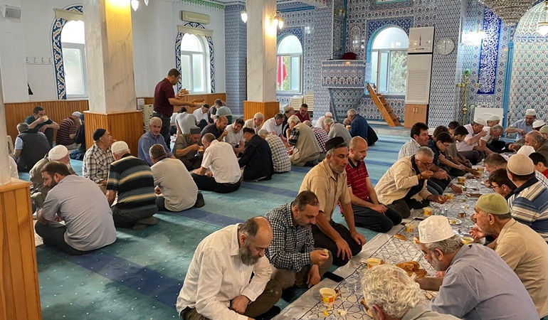 Yıldırım Camii’nde sabah namazı buluşması