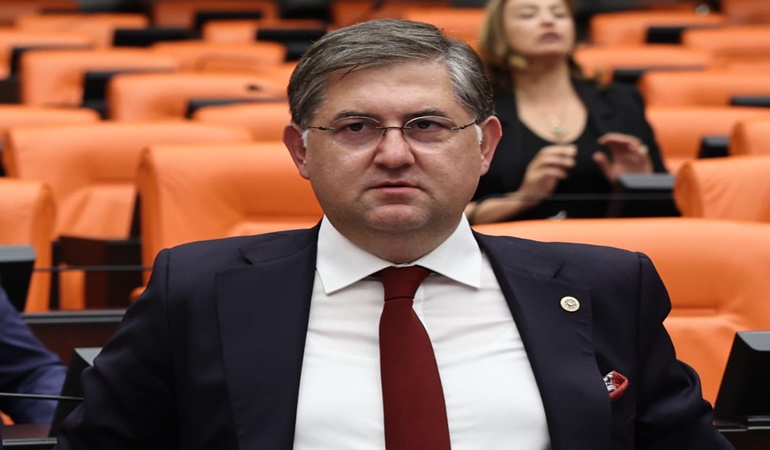 Yıldızlı, Dilovası’ndaki Kezzap Felaketini meclis gündemine taşıdı!