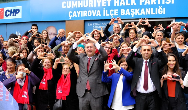 Yıldızlı, kadınlarla adeta gövde gösterisi yaptı 