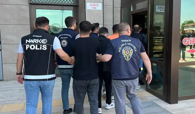 Yine çete baskını: Dönen para 10 milyar TL