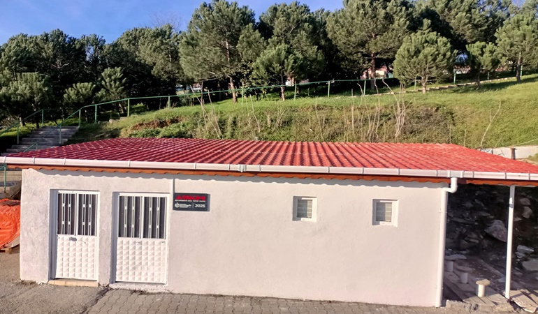 Yıpranan şadırvan yenilendi