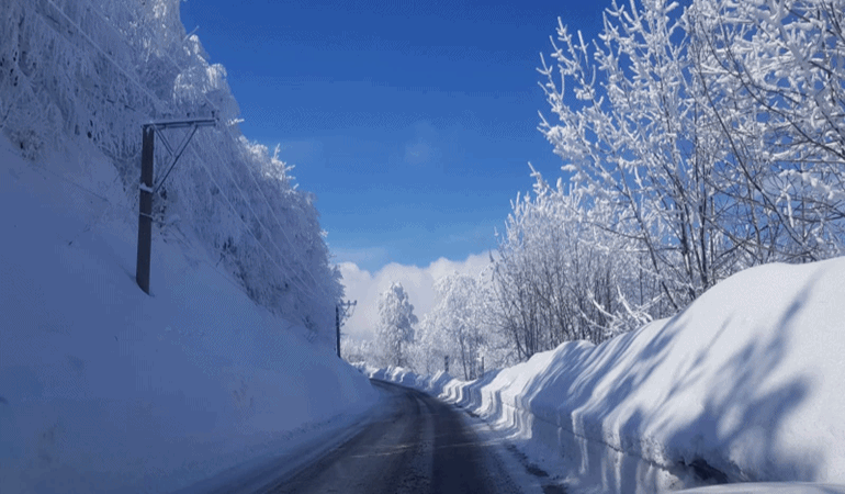 Yoğun kar yağışında yollarda sıkıntı yaşanmadı