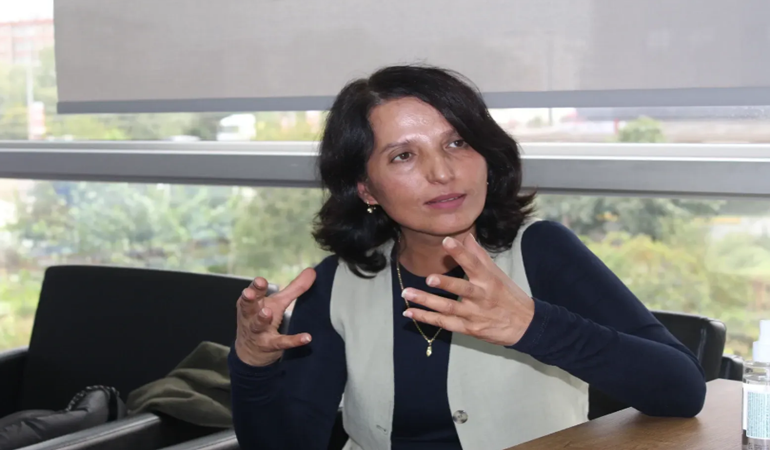 Yoksulluğa, şiddete ve savaşa karşı mücadelemiz var