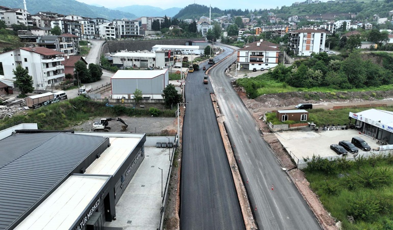 Yollar genişliyor, trafik rahatlıyor!