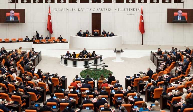 Yolsuzluklar engellensin önergesine AKP ve MHP’den ret oyu 
