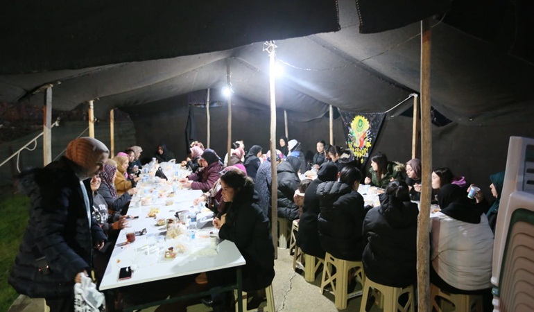 Yörükler Derneği iftarda buluştu