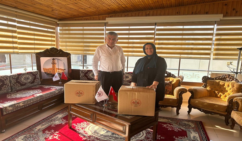 Yozgatlılar Federasyonu’ndan Doğu’ya kitap desteği