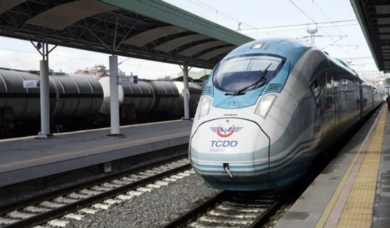 Yüksek hızlı trene yüksek zam