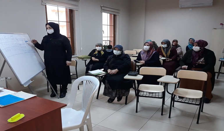 Zabıtan Mahallesi sakinlerinden Kur’an Kursuna büyük ilgi