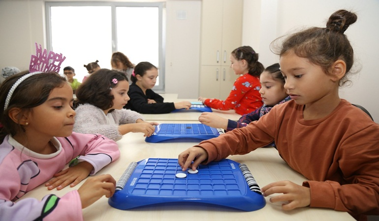 Zekâ oyunları ile kendilerini tanıyorlar