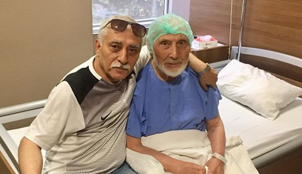 Zekai Kahyaoğlu coronaya yakalandı, helallik istedi