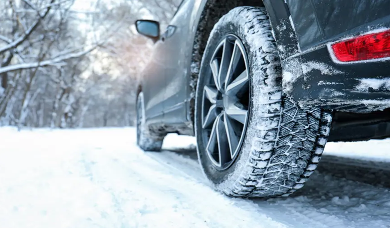 Zorunlu kış lastiği uygulaması iki hafta erkene çekildi!